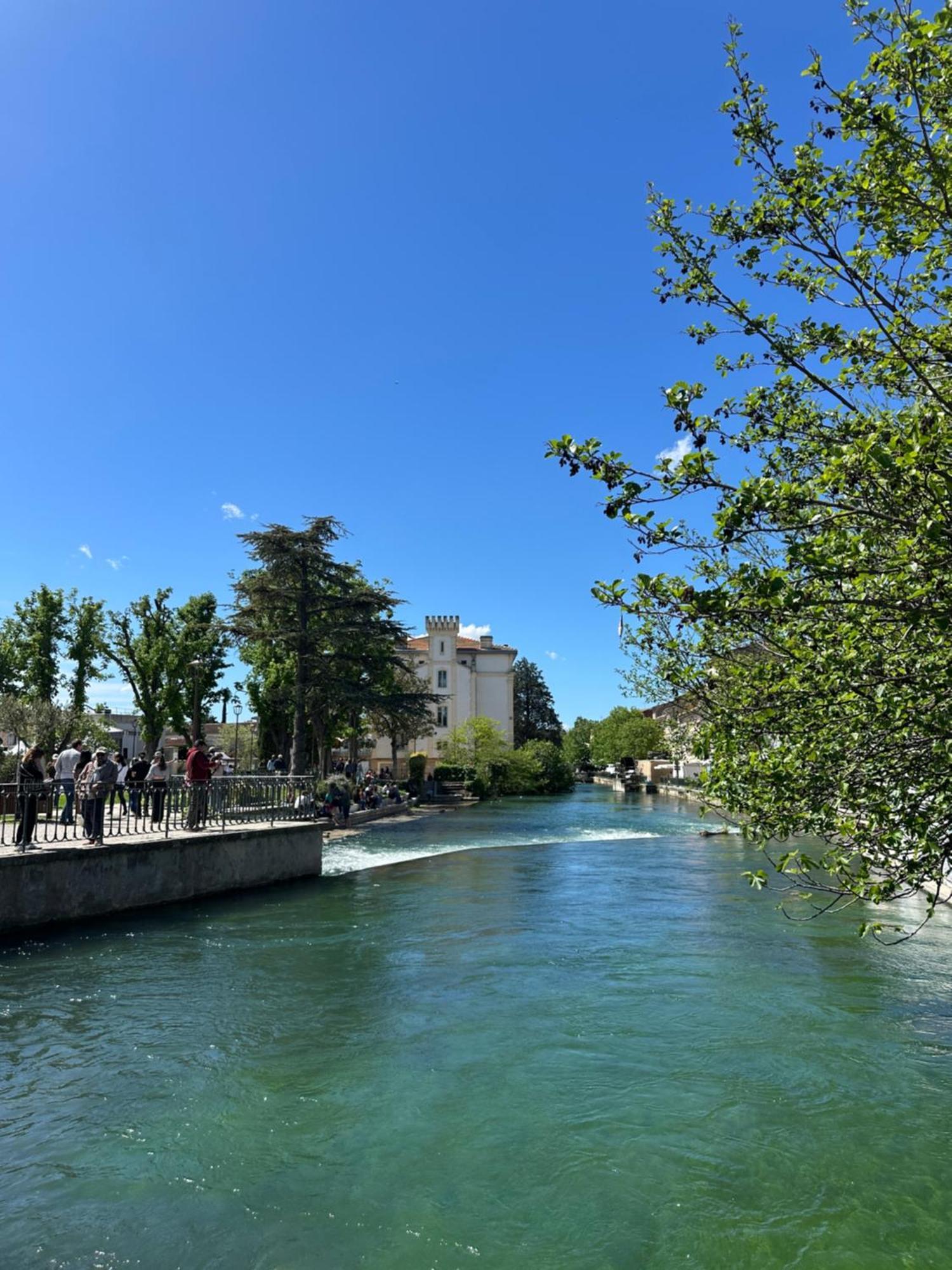 Apartamento L Atelier De La Sorgue LʼIsle-sur-la-Sorgue Exterior foto